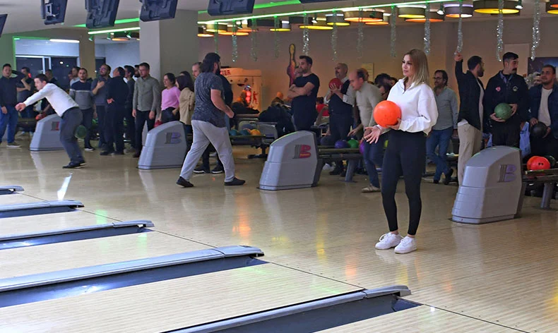 Bursa Osmangazi personelinin bowling heyecanı