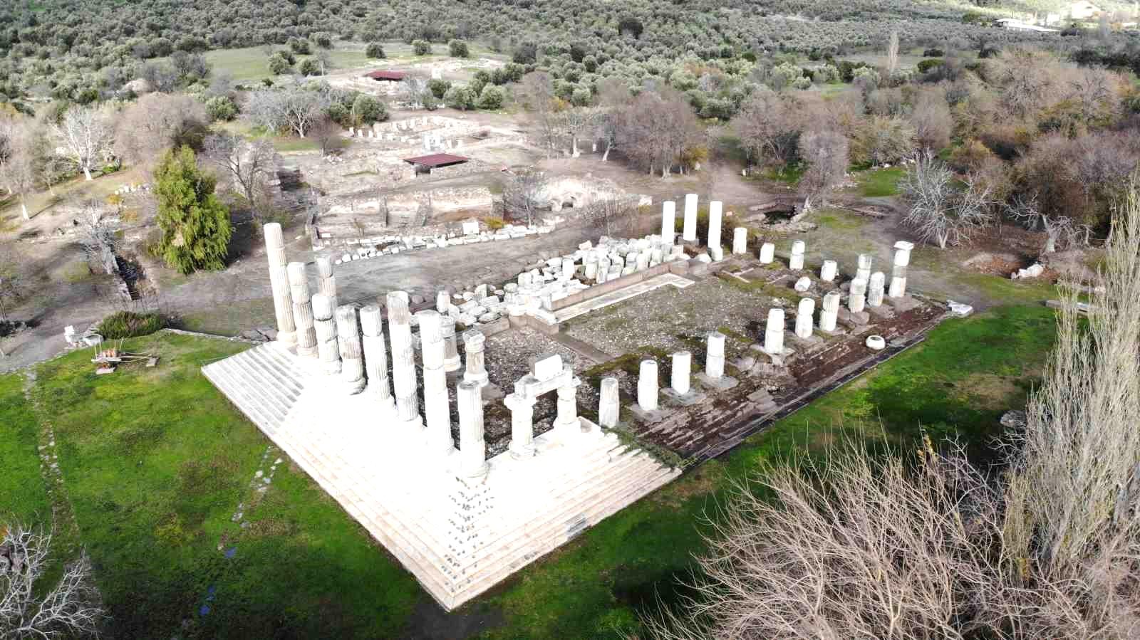 Apollon Smintheus Tapınağı’nda yeni kazı alanları jeoradarla belirleniyor