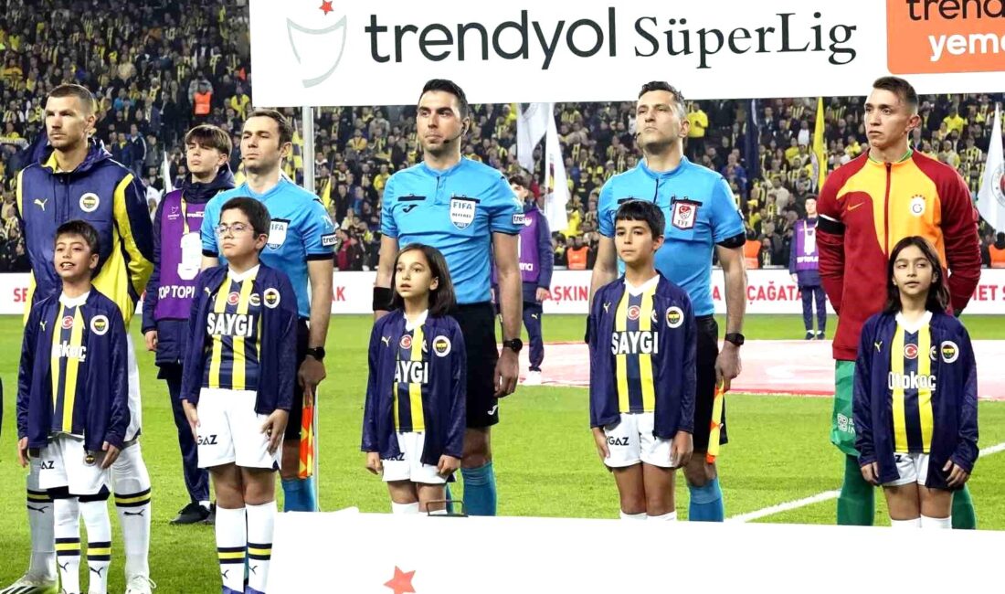 Fenerbahçe-Galatasaray derbisini yöneten hakem