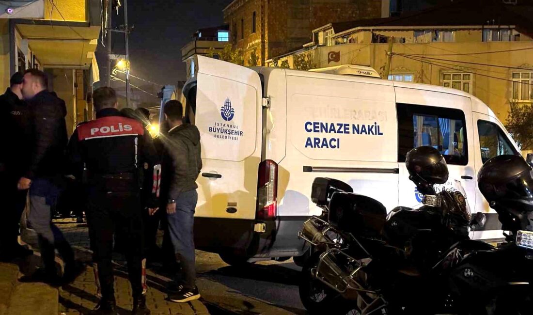 Arnavutköy’de evde tek başına