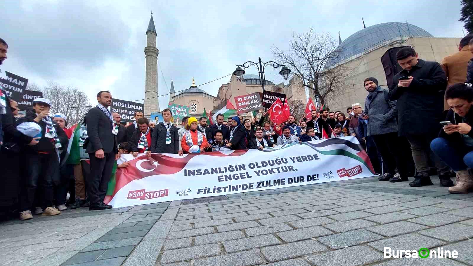 Ayasofya Camii önünde Filistinliler için ‘SayStop’ eylemi