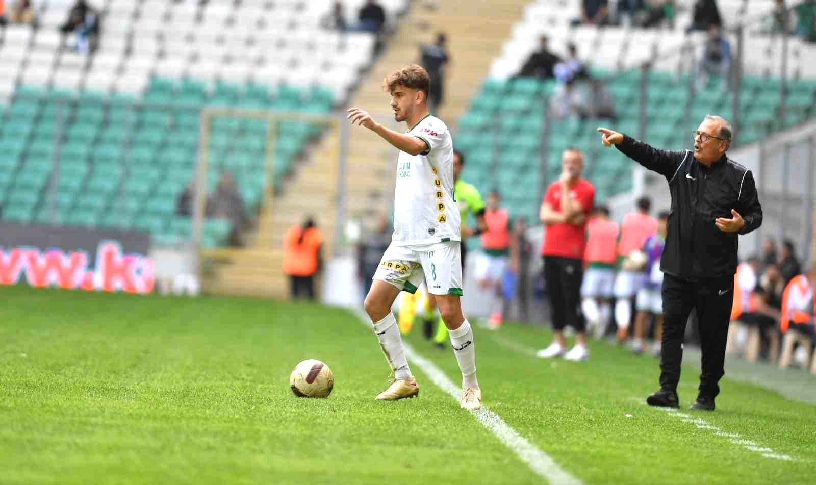 Bursaspor’da Bilal Güney ve Mustafa Genç de kadro dışı kaldı