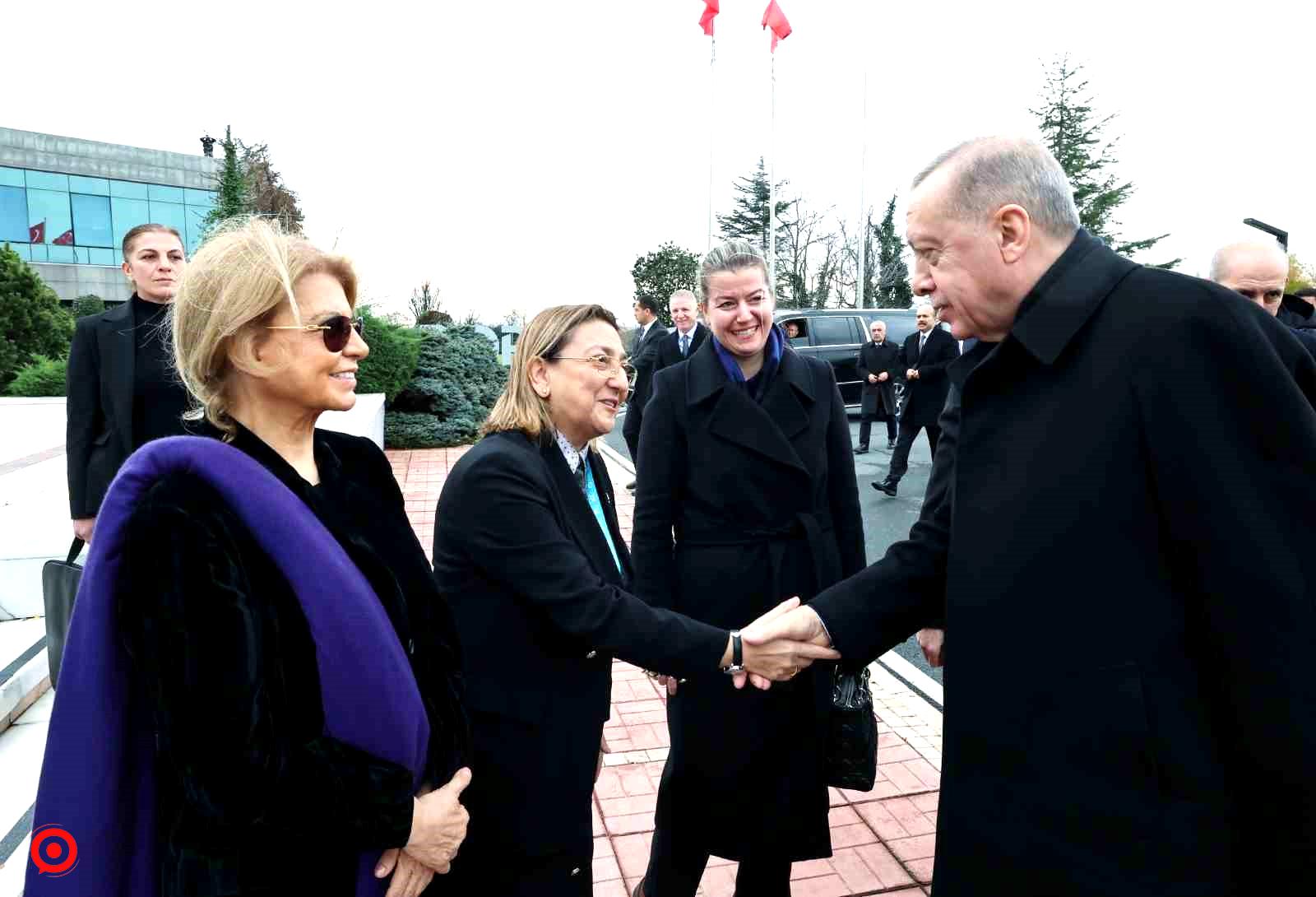 Cumhurbaşkanı Erdoğan: "Sermaye piyasalarını manipüle etmeye çalışan tamahkarlara meydanı boş bırakmayız"