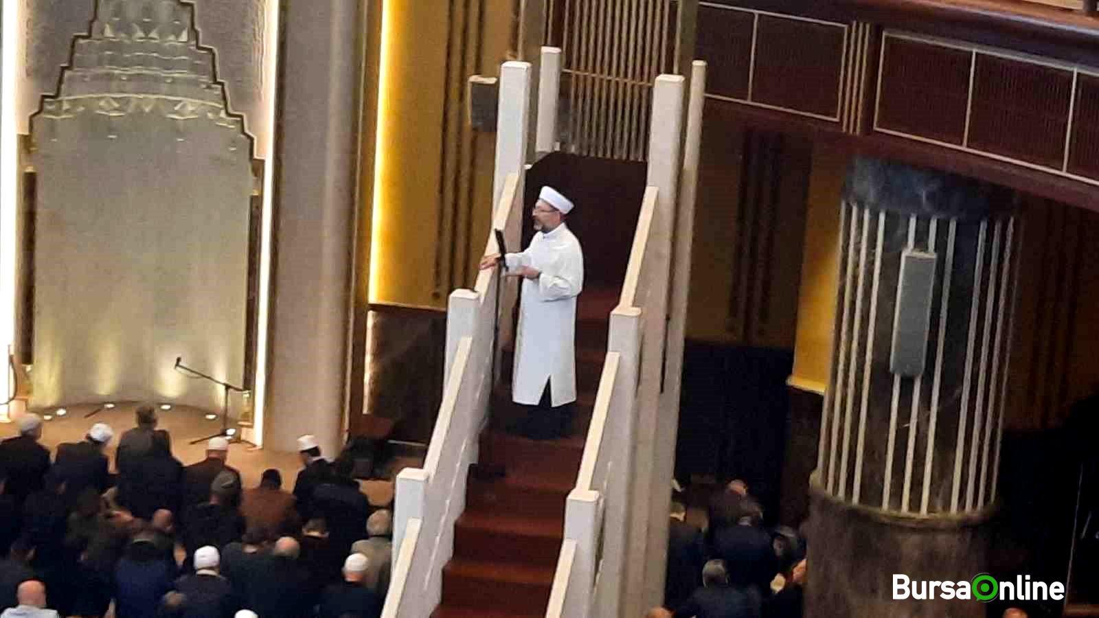 Diyanet İşleri Başkanı Ali Erbaş, Taksim Camii’nde hutbe verdi