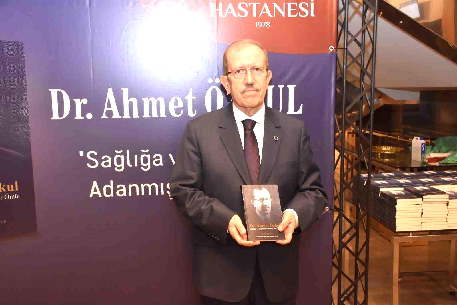 Dr. Ahmet Özkul tecrübelerini kitapta topladı