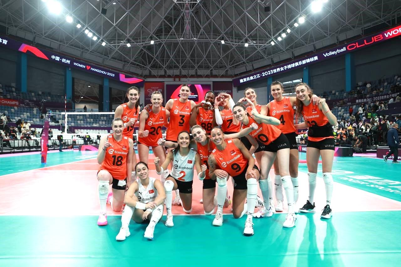 Eczacıbaşı Dynavit, FIVB Dünya Kulüpler Şampiyonası’nda finalde