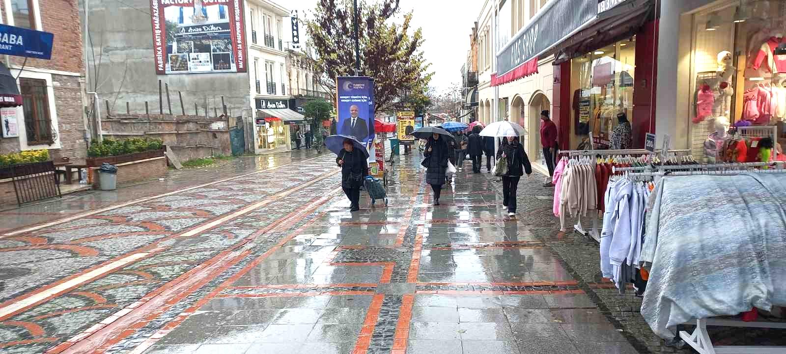 Edirne’de yağan yağmur sevindirdi