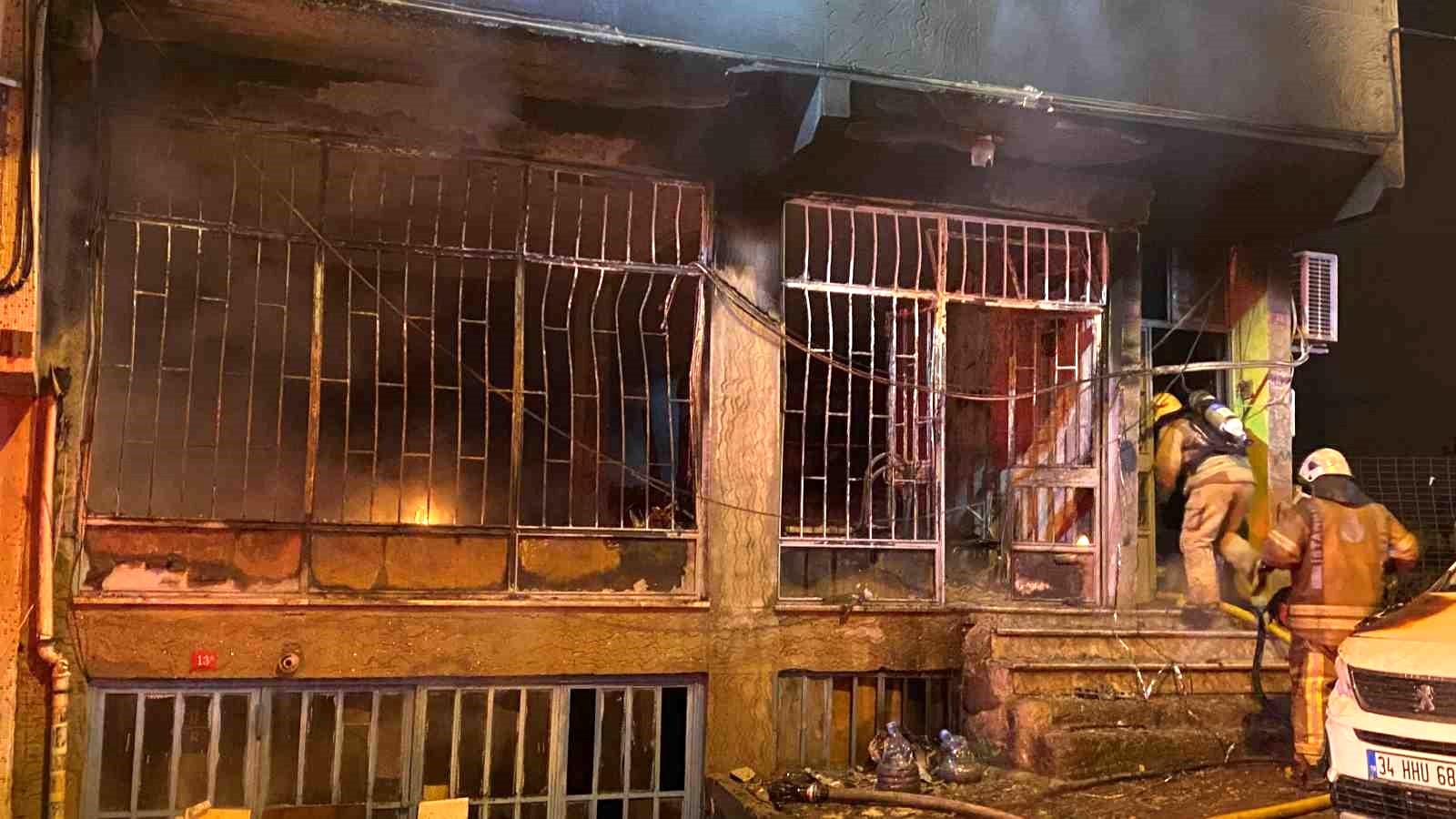 Esenler’de yangında can pazarı: 1 kişi hayatını kaybetti, 1’i ağır 5 kişi kişi yaralandı