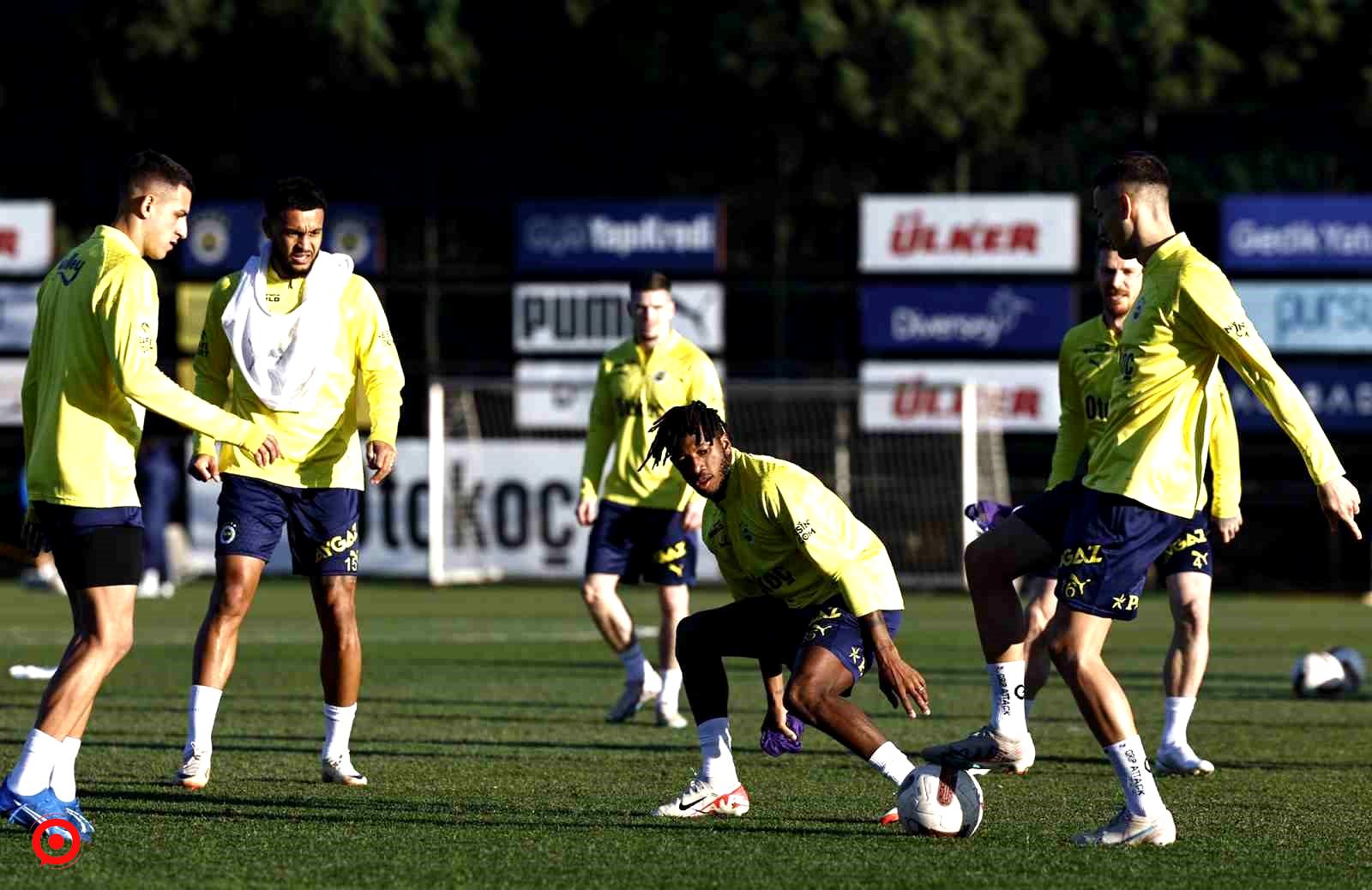 Fenerbahçe, Süper Kupa maçı hazırlıklarını sürdürdü