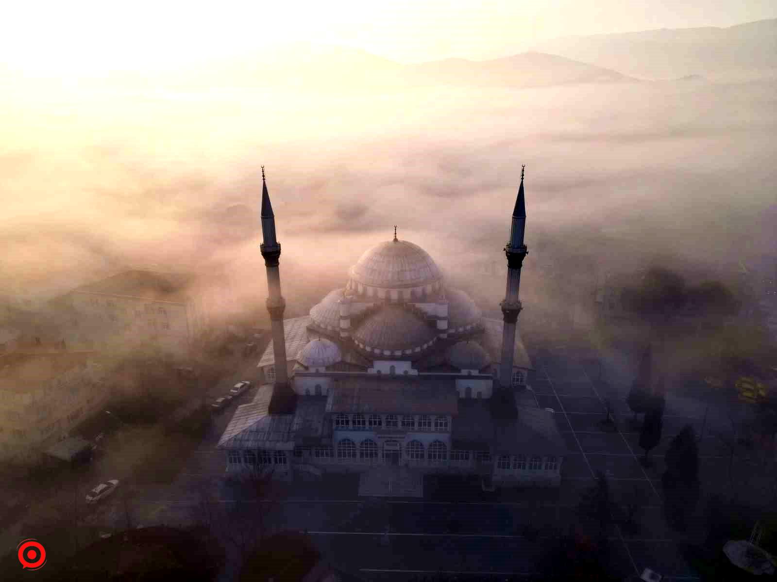 Film platosu değil, sisler altındaki Sakarya