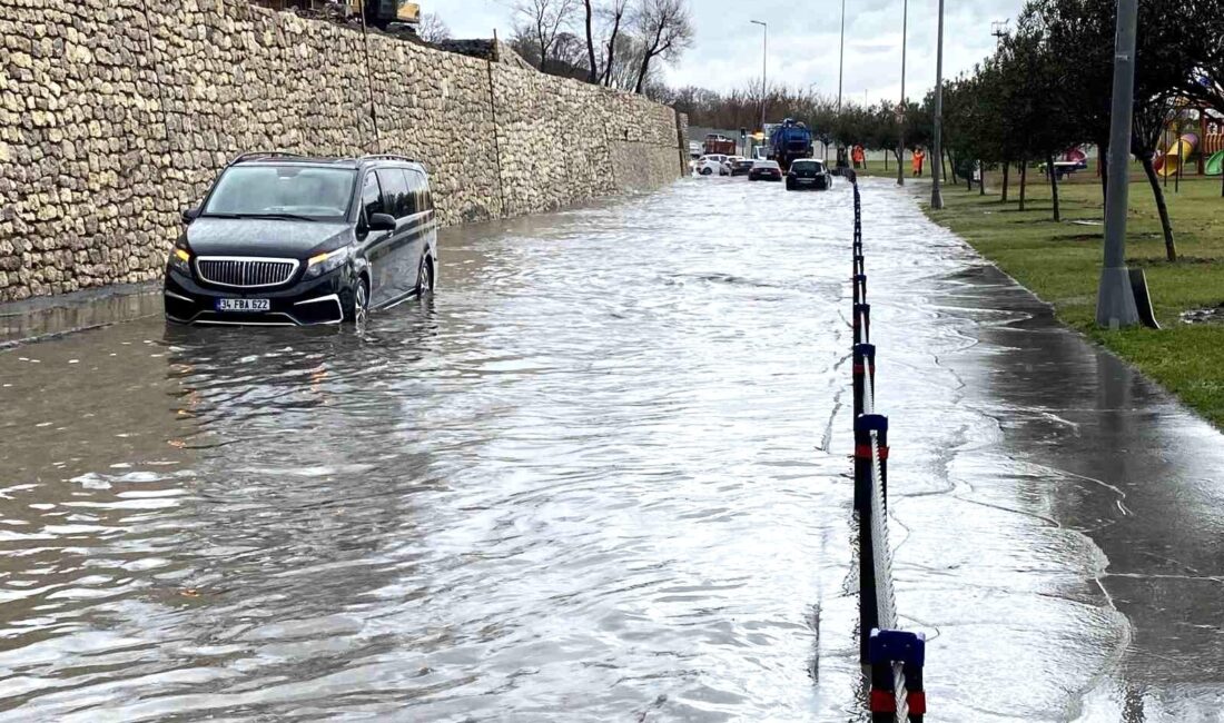 İstanbul’da sağanak yağış tesirli