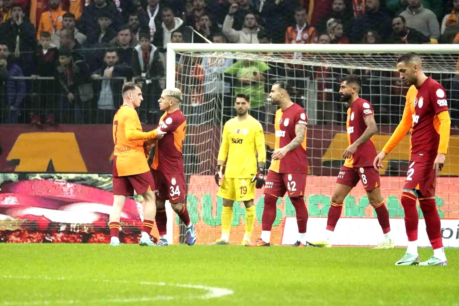 Galatasaray evindeki yenilmezlik serisini 25’e çıkardı