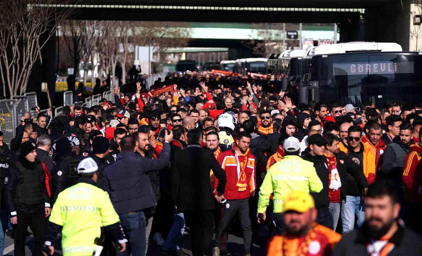 Galatasaray taraftarı, Fenerbahçe derbisinde yer alacak