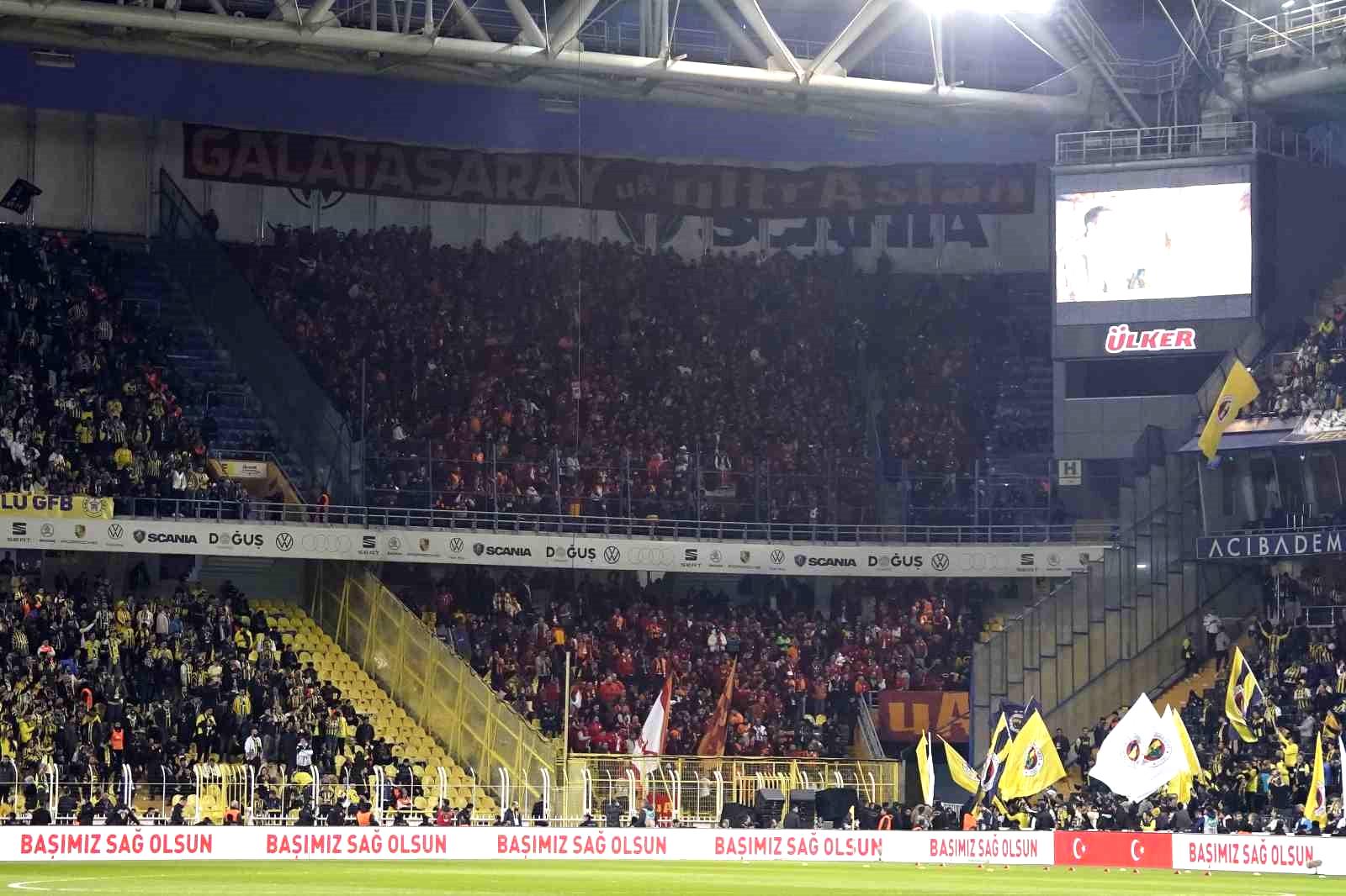 Galatasaray taraftarı, yaklaşık 4 yıl sonra Kadıköy’de