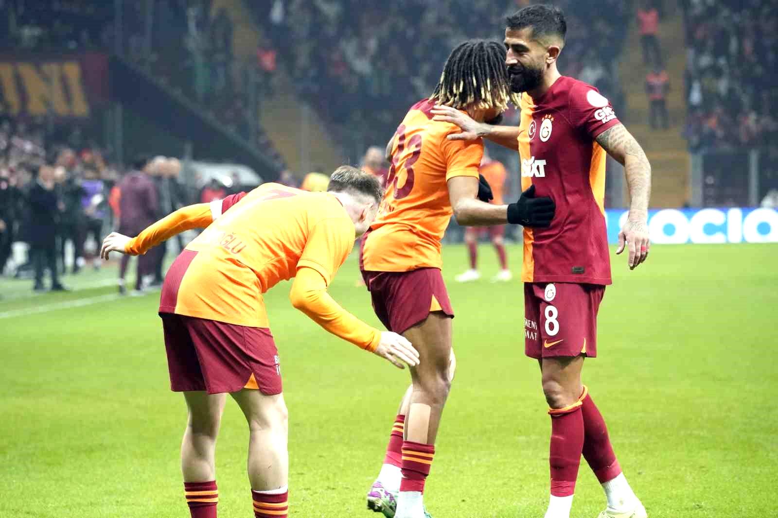 Galatasaray’dan ligde üst üste 4. galibiyet