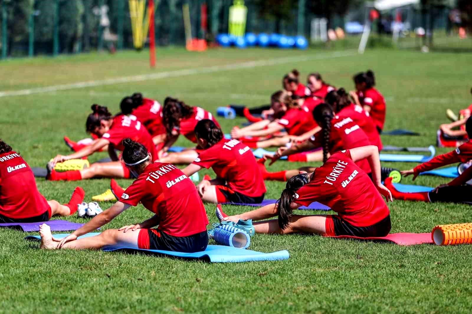 ’Geleceğin Yıldız Kızları’ projesinde başvuru süreci devam ediyor