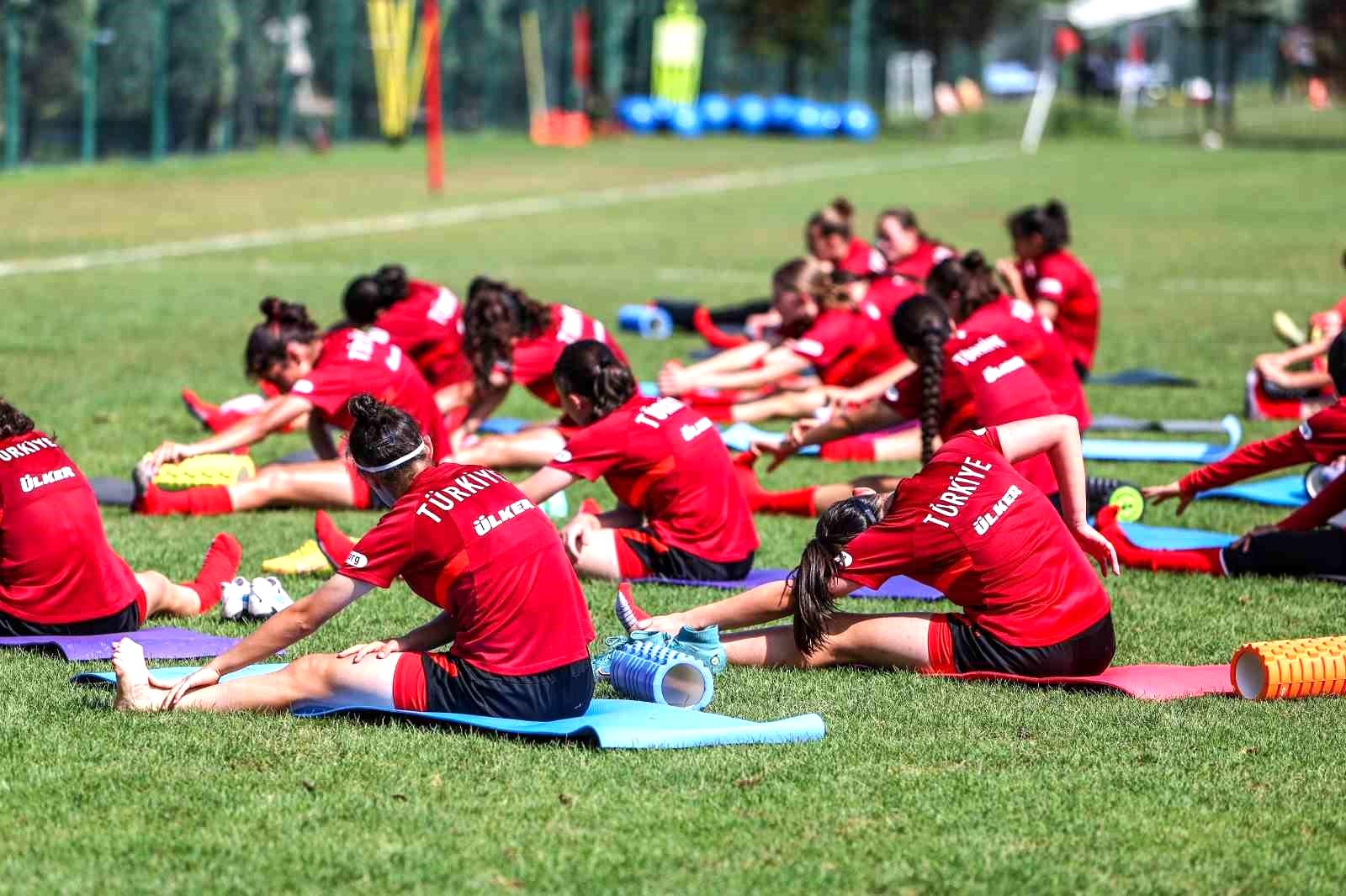 ’Geleceğin Yıldız Kızları’ projesinde başvuru süreci devam ediyor