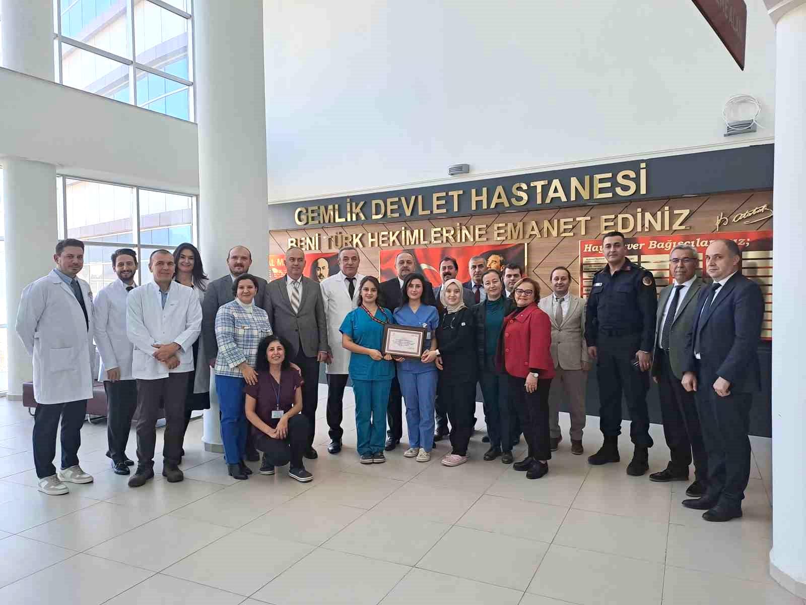 Gemlik Devlet Hastanesi ‘Anne Dostu Hastane’ unvanı aldı