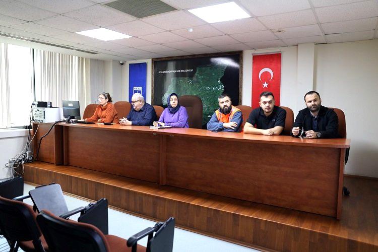 Gölcük Donanma Mahallesi’ne üst geçit