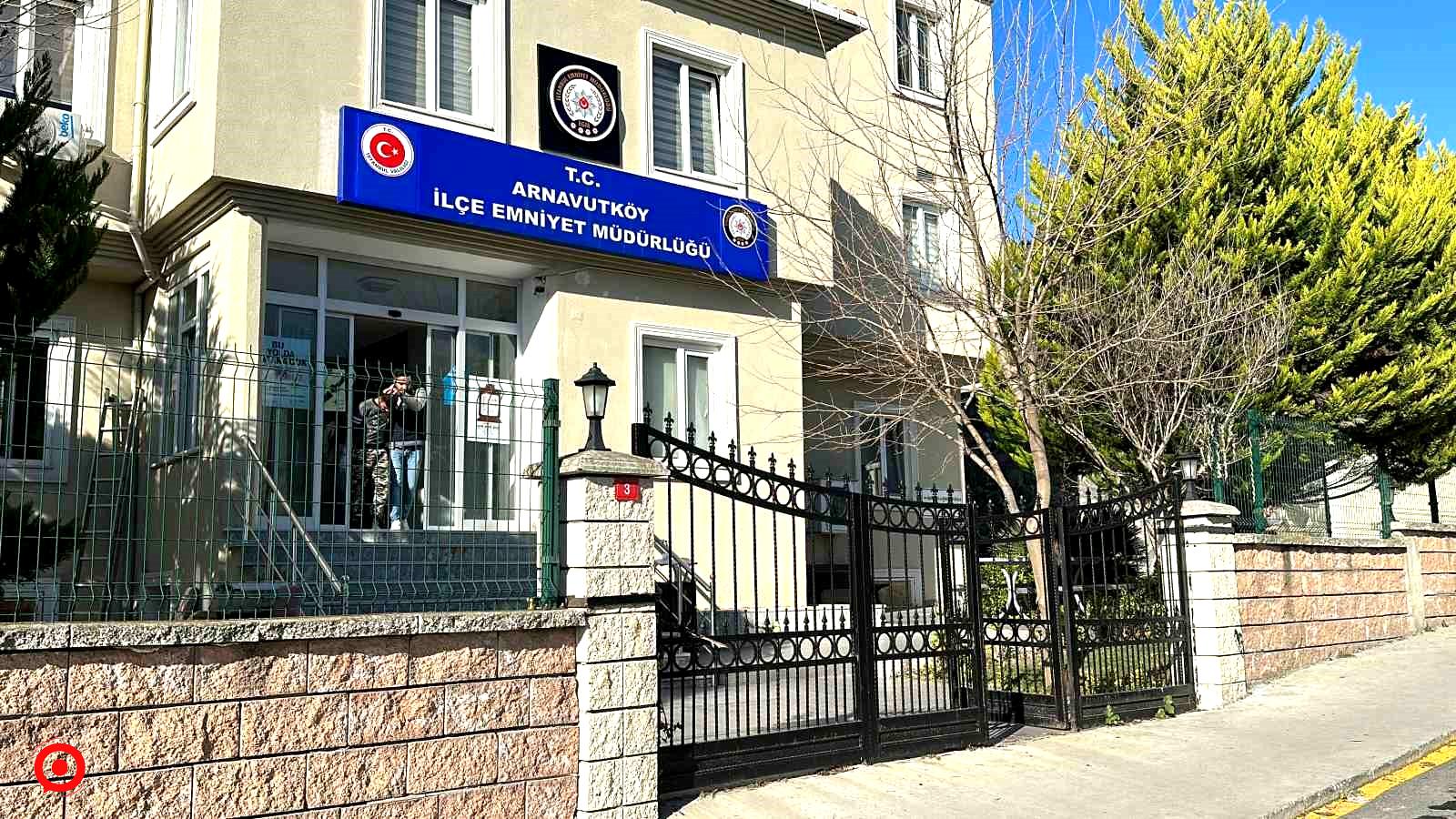 İstanbul’da bir taksici iyilik yapmak istediği kişiler tarafından gasp edilmişti: O gaspçılar yakalandı