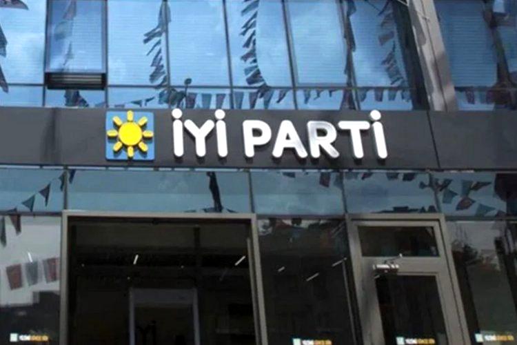 İYİ Parti’de 4 ilçe başkanı görevden alındı