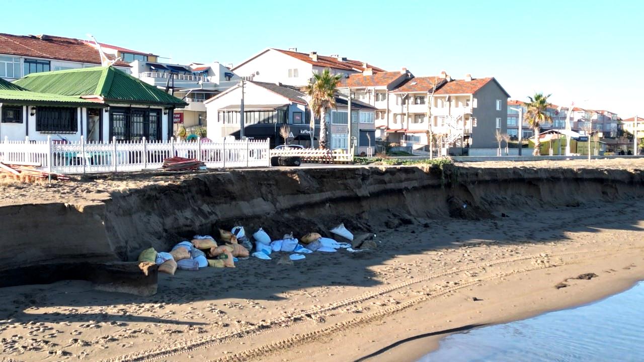 Karadeniz Karasu’yu parça parça yutuyor