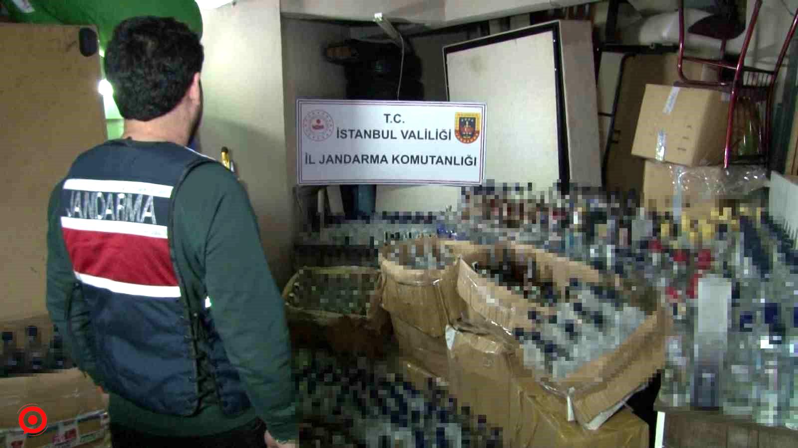 Kartal’da jandarma ekipleri 5 bin 750 litre sahte alkol ele geçirdi