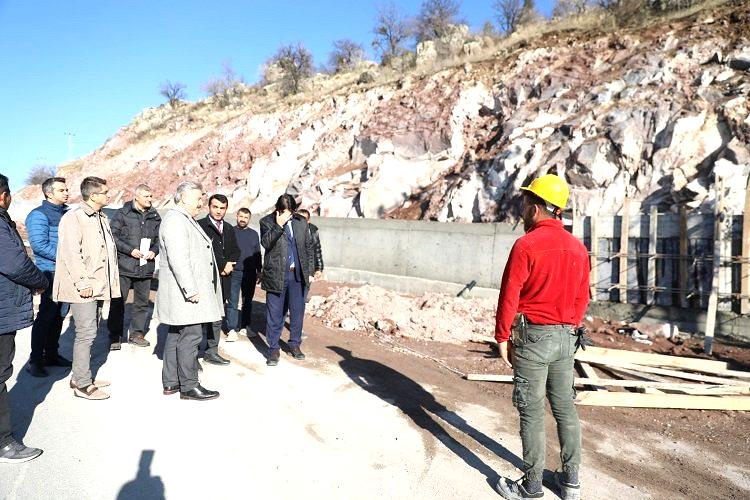 Kayseri Melikgazi’de yeni yol mesaisi