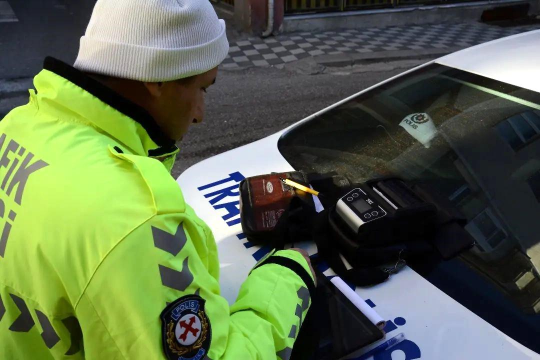 Kırklareli’de trafik denetimi: 4 araç trafikten men edildi