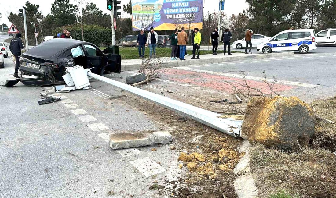 Arnavutköy’de kırmızı ışıkta geçtiği