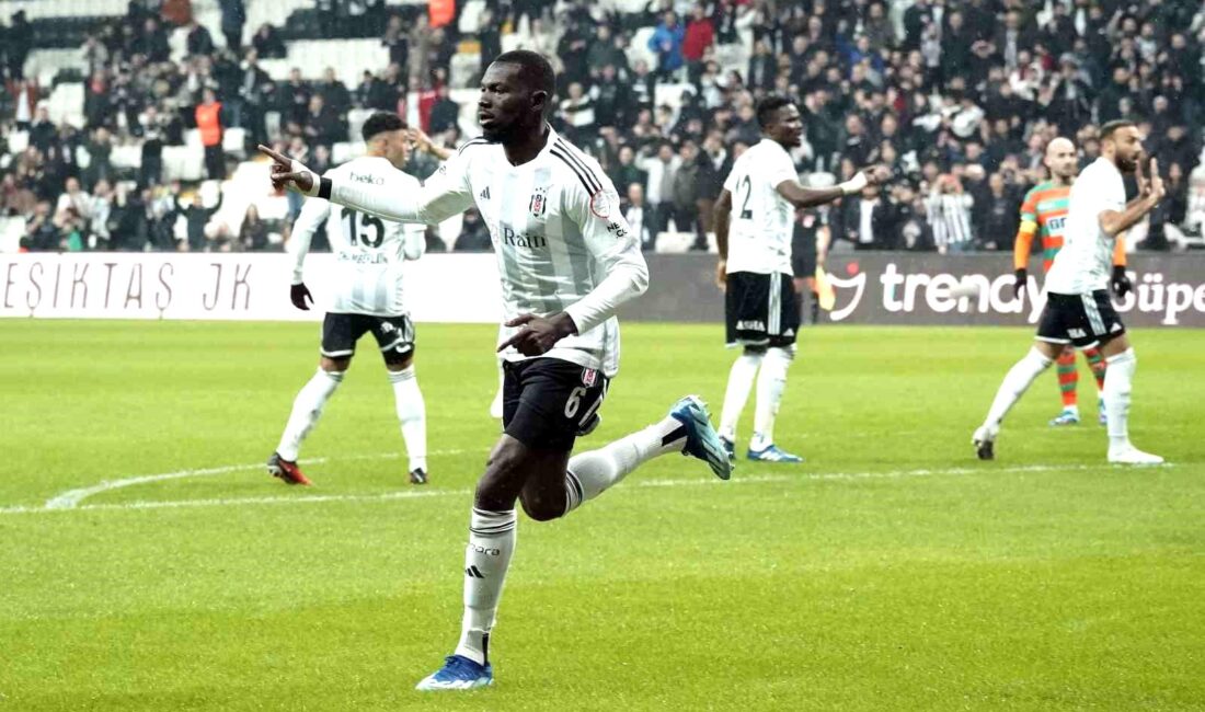 Beşiktaş’ta savunma oyuncusu Omar