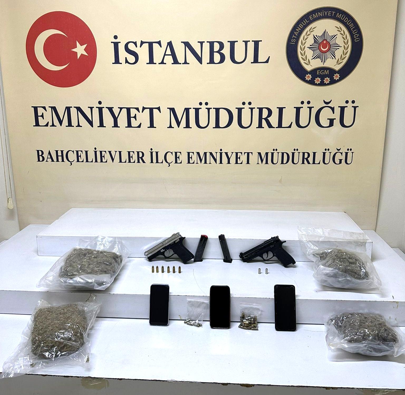 Özel ambulansla uyuşturucu sevkiyatı polise takıldı: 4 sağlık çalışanı yakalandı