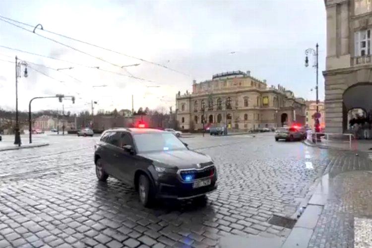 Prag'da turistlerin yoğun ilgi