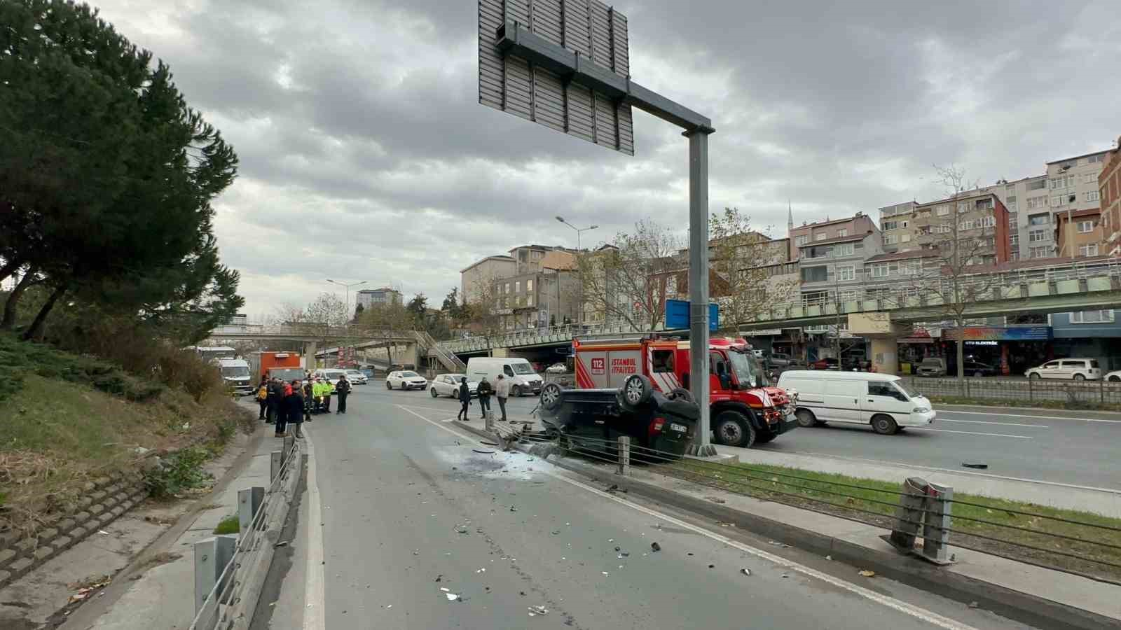 Şişli’de alkollü sürücü kaza yaptı, sağlık ekiplerini reddederek olay yerinden kaçtı