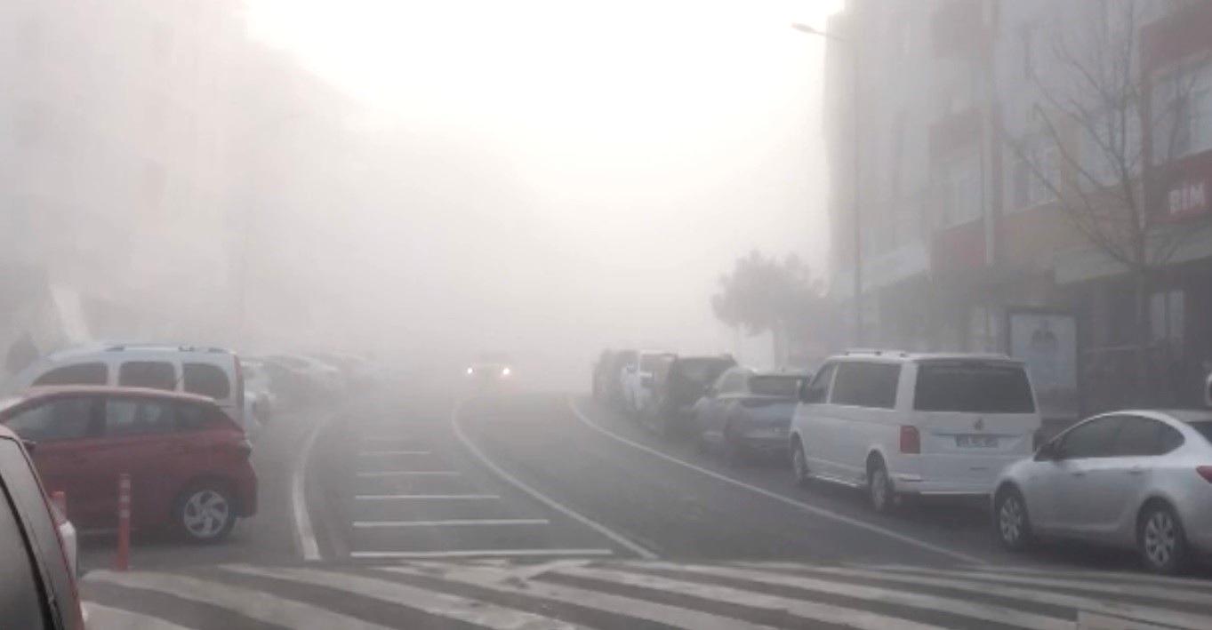 Tekirdağ’da yoğun sis öğle saatlerine kadar etkili oldu