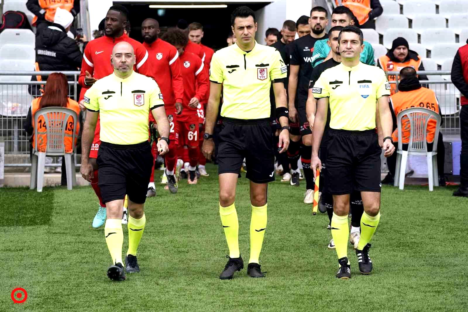 Trendyol Süper Lig: Fatih Karagümrük: 0 - Gaziantep FK: 0 (Maç devam ediyor)