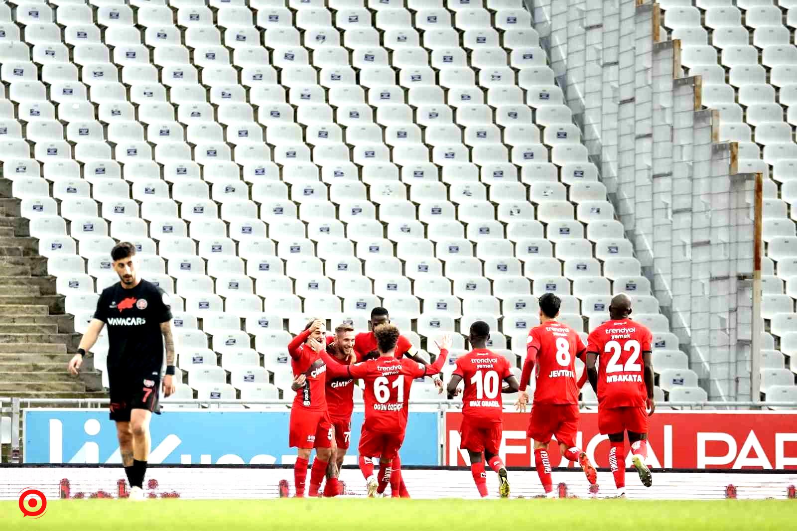 Trendyol Süper Lig: Fatih Karagümrük: 0 - Gaziantep FK: 1 (İlk yarı)