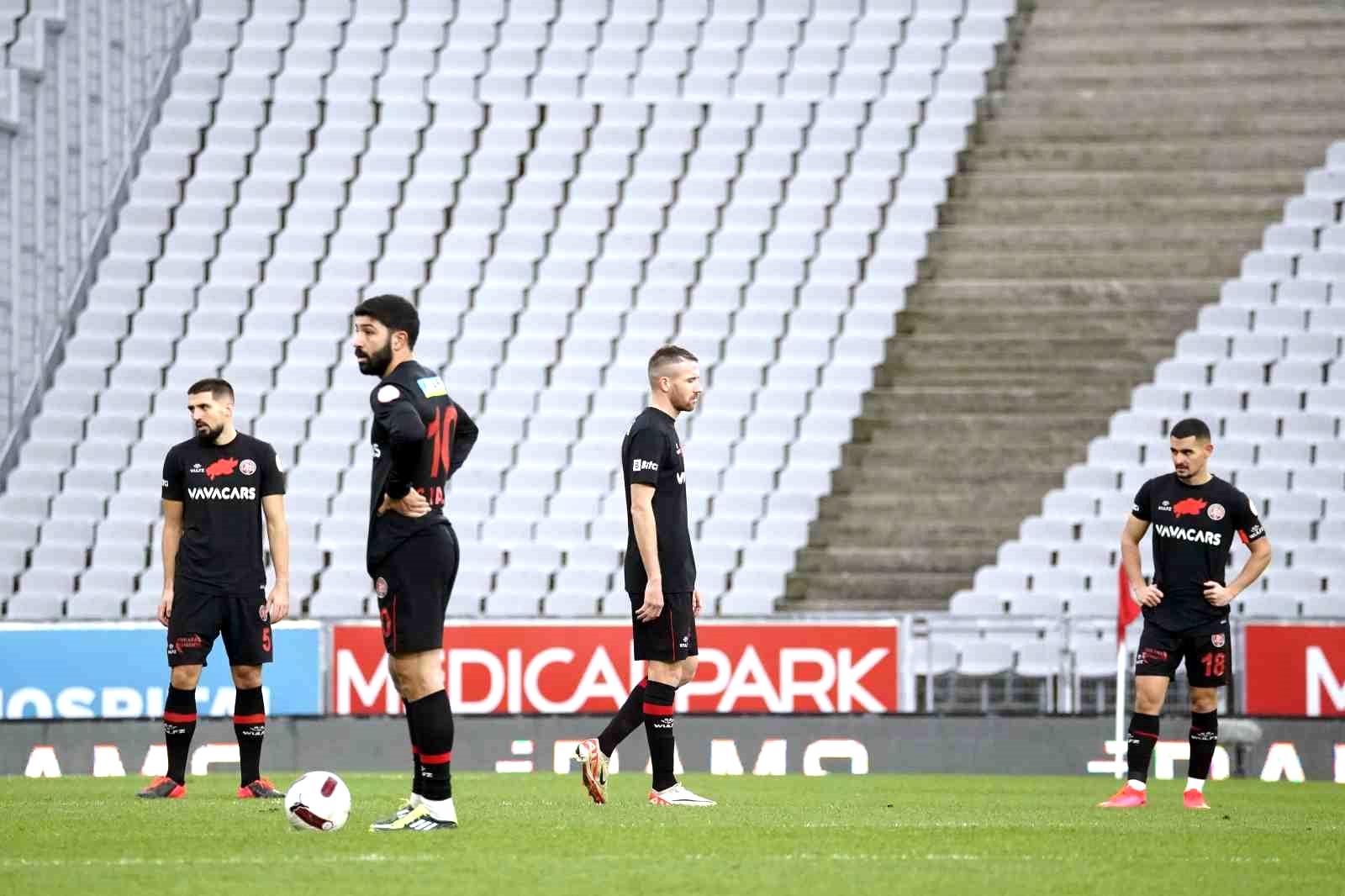 Trendyol Süper Lig: Fatih Karagümrük: 0 – Gaziantep FK: 3 (Maç sonucu)