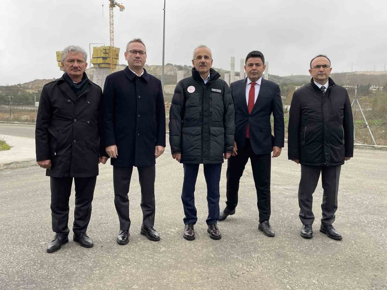 Ulaştırma ve Altyapı Bakanır Uraloğlu, “Nakkaş-Başakşehir Kesimindeki çalışmaları 2026 yılında tamamlamayı hedefliyoruz”