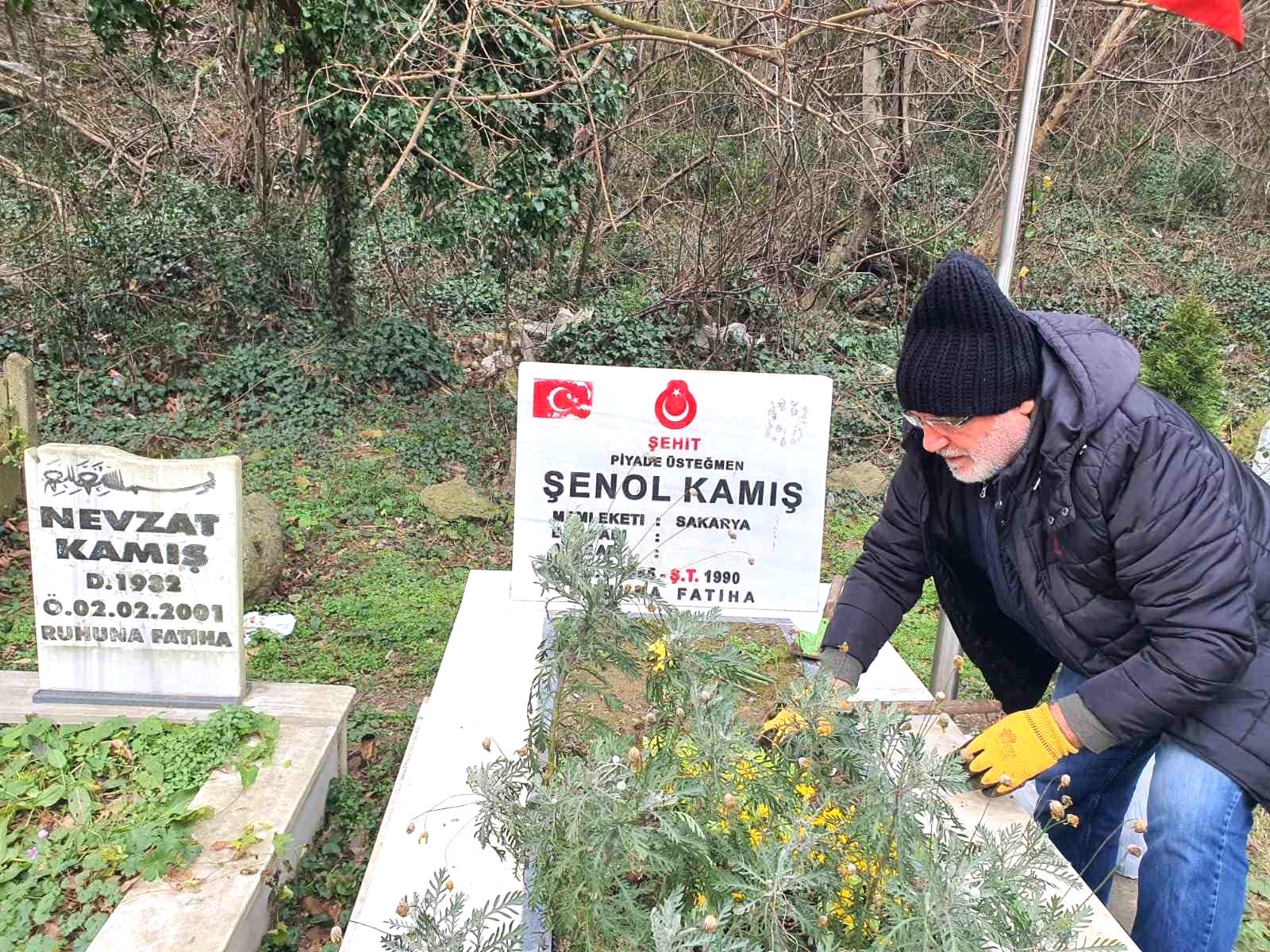 34 yıl önce şehit olan arkadaşlarını yad etmek için kilometrelerce yol kat ettiler