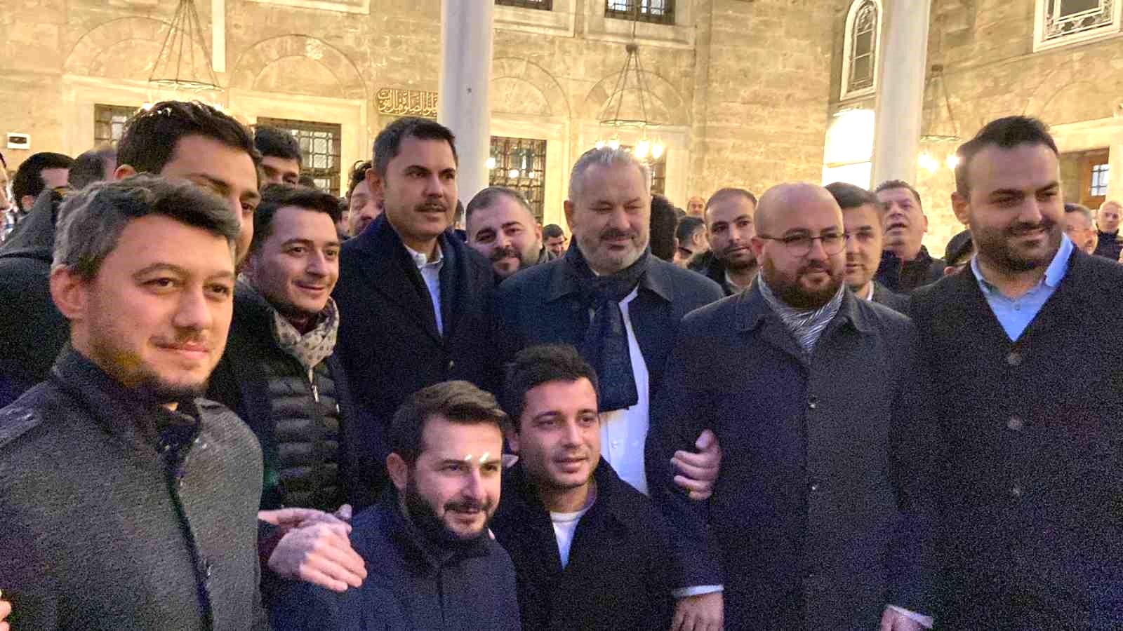 AK Parti’nin İstanbul adayı Kurum seçim çalışmalarının startını Eyüpsultan’da verdi