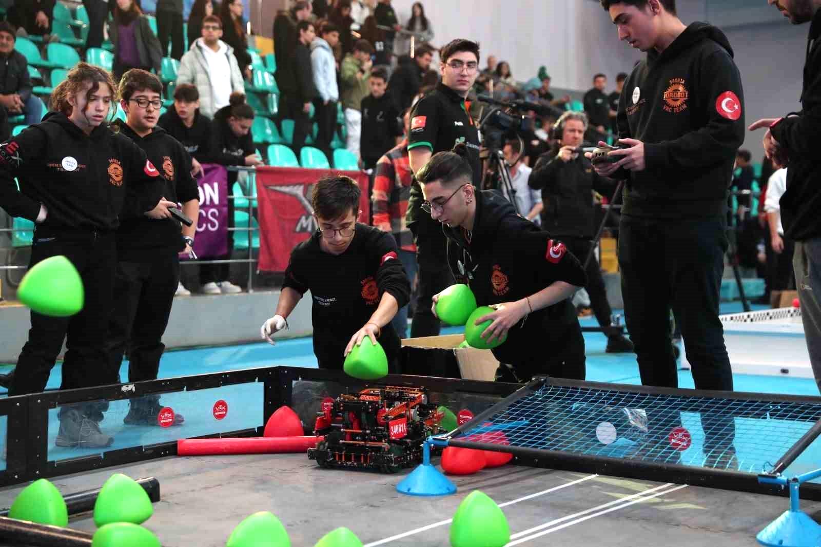 Bağcılar’da VEX – Uluslararası Robotik Yarışması düzenlendi