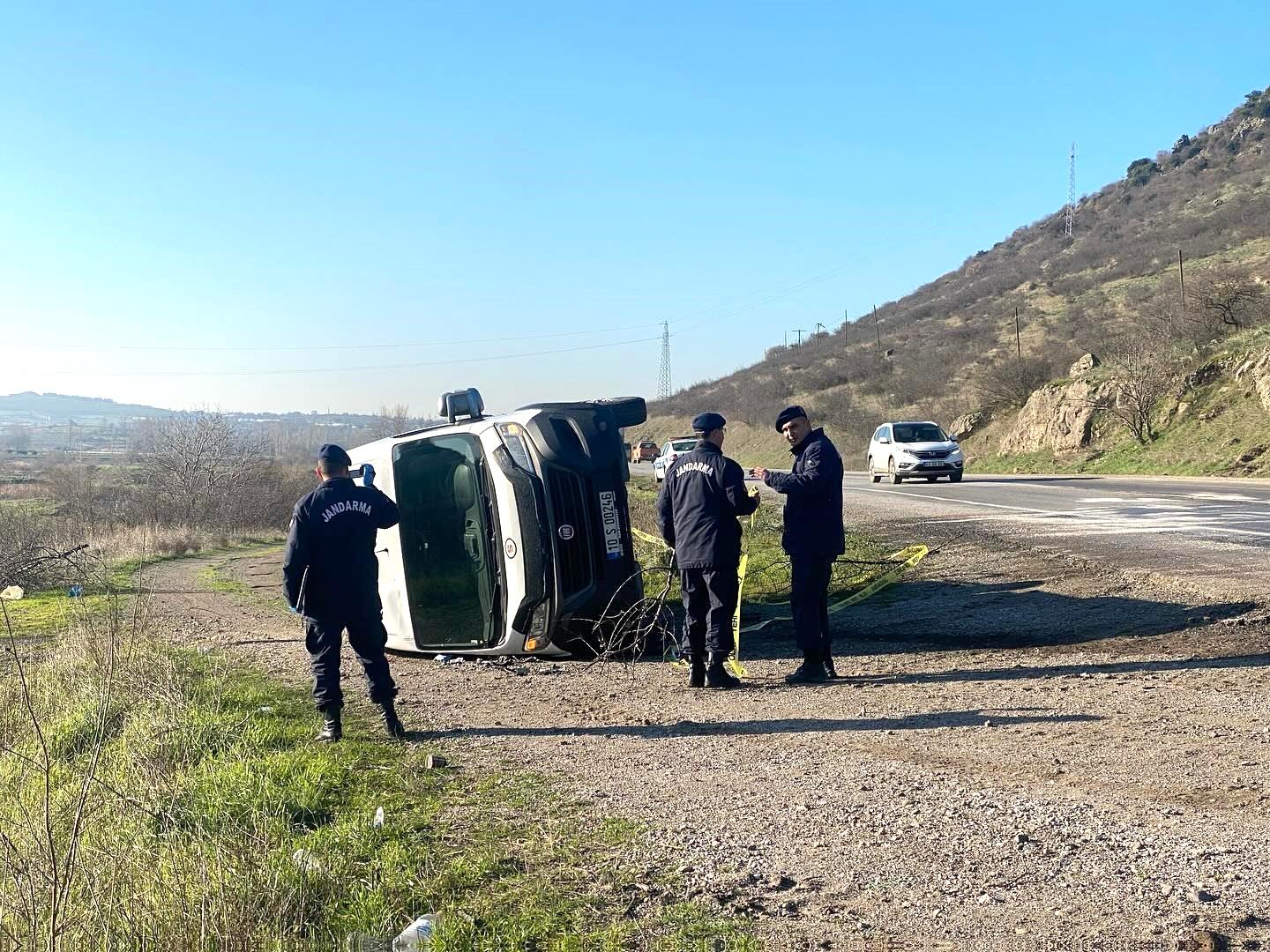 Balıkesir’de trafik kazası; 1 ölü 8 yaralı