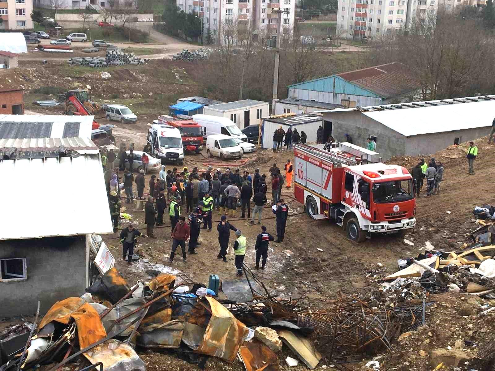 Barakada yangın faciası: 1 işçi hayatını kaybetti