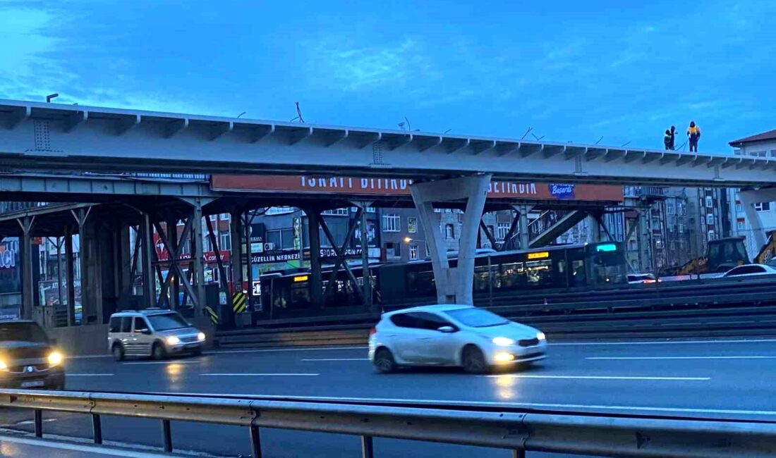 Küçükçekmece E-5’te trafik yoğunluğuna