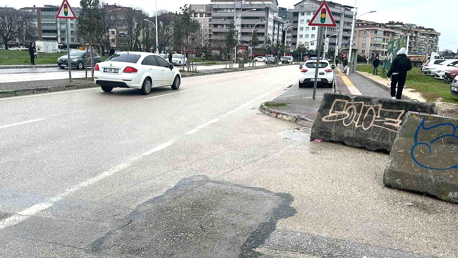 Bursa’da kahreden olay…Okuldan evine giden 13 yaşındaki öğrenci hayatını kaybetti