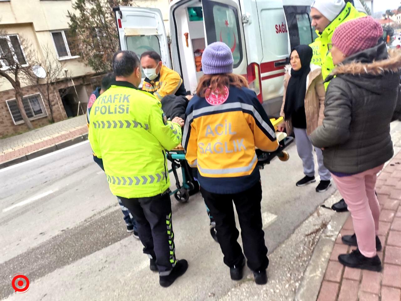 Bursa’da kaldırıma çarpan motosiklet sürücüsü yaralandı