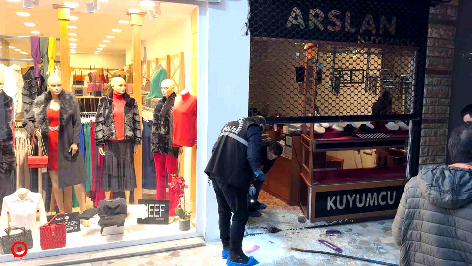 Bursa’da kuyumcu soygunu: 500 bin lira değerindeki altınları çaldılar