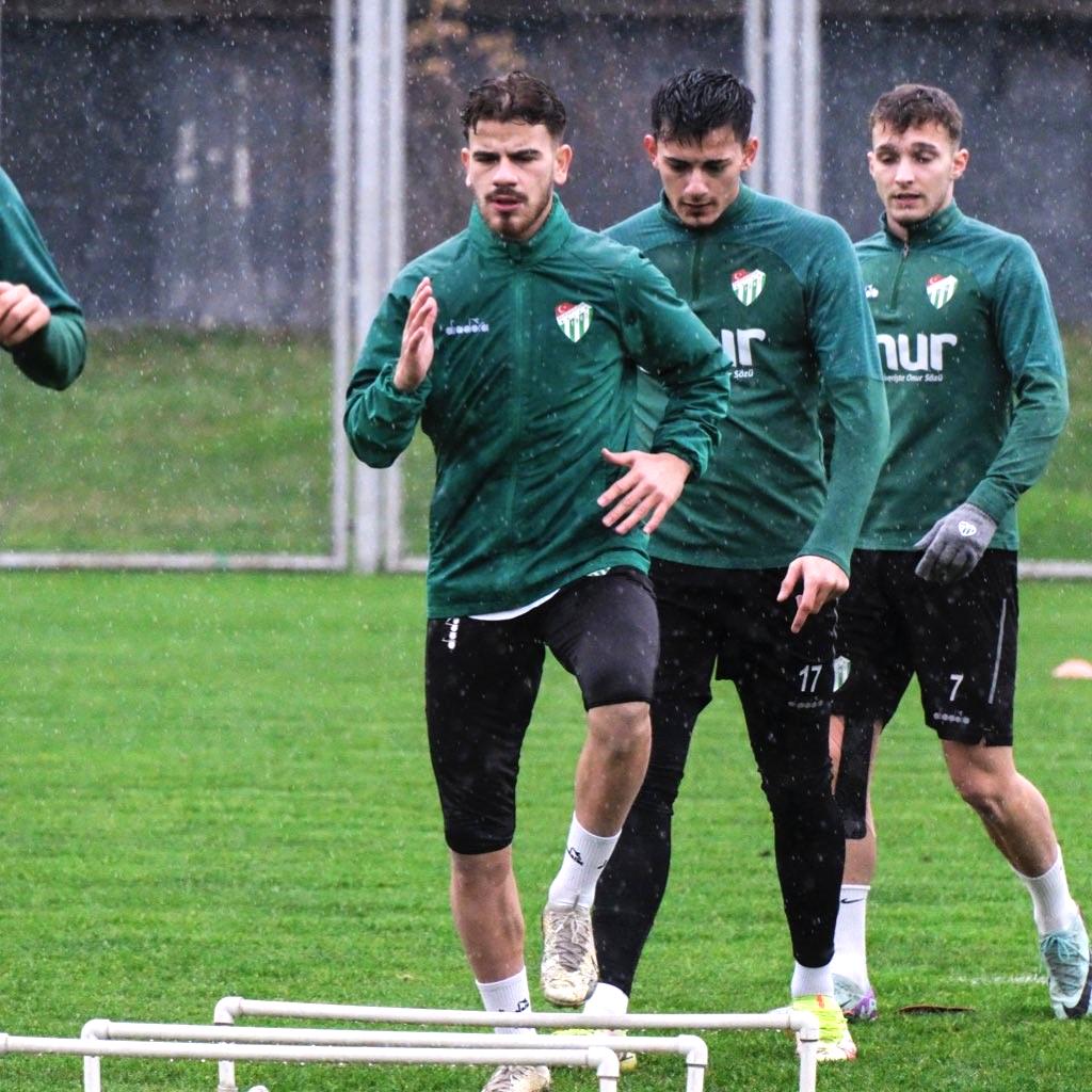 Bursaspor’da devre arası çalışmaları başladı