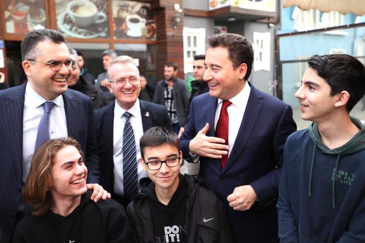 Büyükşehir Belediye Başkan adayı Kahraman: “Bursa için azimle çalışacağız”